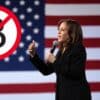 kamala harris przemówienie, skreślony znak bitcoin