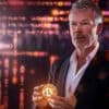 michael saylor założyciel microstrategy z monetą bitcoin