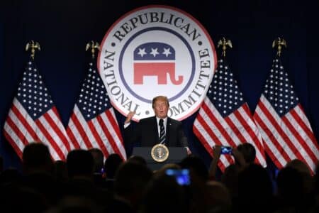Trump na Bitcoin Conference, Republikanie wpisują kryptowaluty do programu. Krypto ma barwy partyjne?