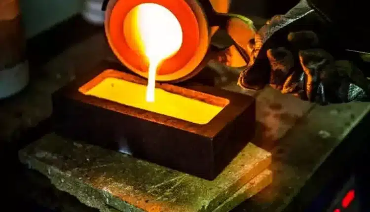 Dziesiątki osób aresztowanych. Prominentna rafineria złota w centrum afery, państwowy skarb zamieszany