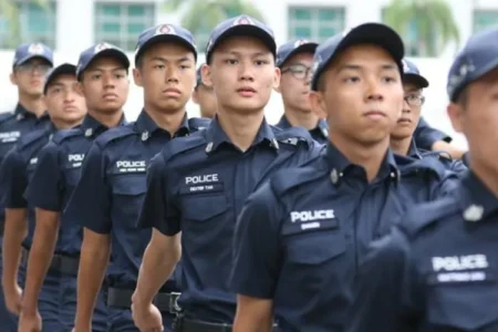 Policja chce prewencyjnie blokować przelewy. Światowe centrum finansowe coraz bliższe formuły zakładu zamkniętego