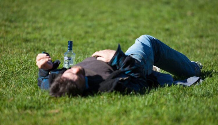 Polska „na gazie”. Zakup alkoholu przenosi się do szarej strefy