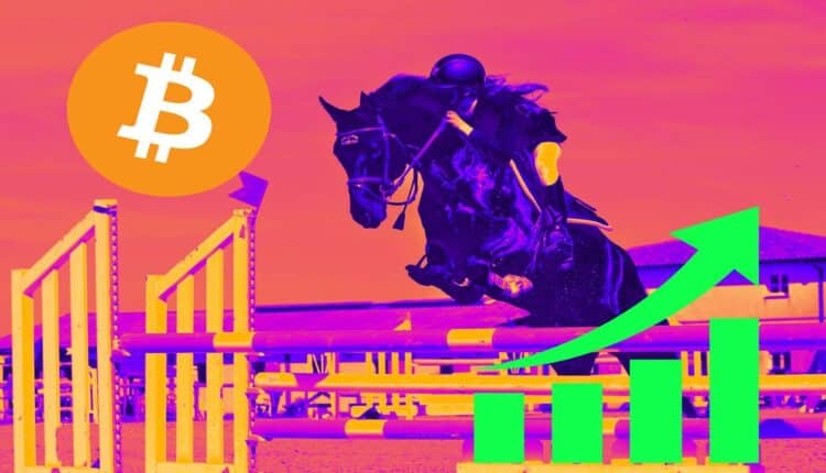 Bitcoin osiąga dwa ważne kamienie milowe. Rynek szykuje się na rajd?