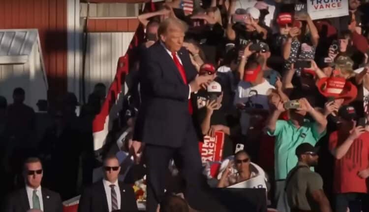 Donald Trump na wiecu: „Chcieli mnie zabić”. U jego boku Elon Musk