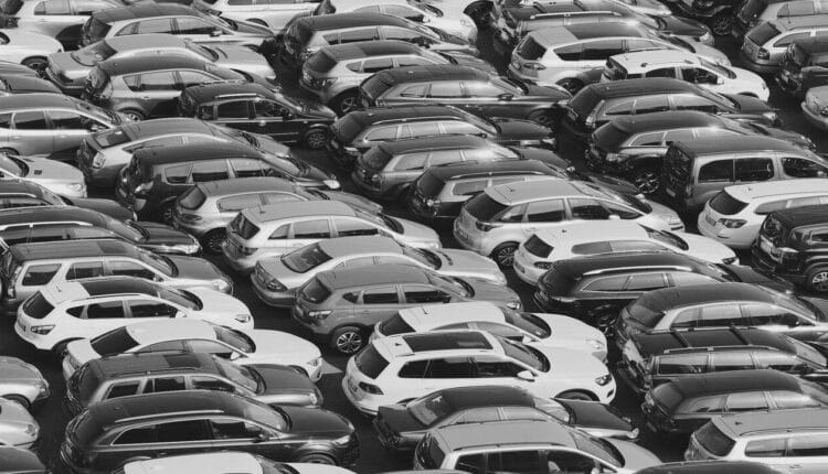 UE ponownie uderza w swój przemysł motoryzacyjny. Za wszystko zapłacą kupujący. Chińczycy zacierają ręce i rozpychają się coraz bardziej