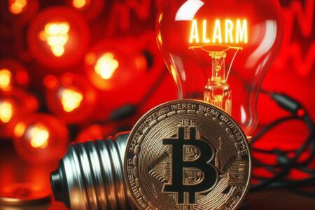 „Flash Crash” na Bitcoinie jeszcze przed końcem roku? Analityk ostrzega przed gwałtownymi spadkami!