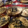 bitcoin flaga usa w tle
