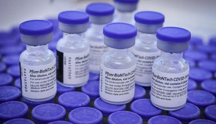 Kłopotliwe szczepionki. BioNTech zapłaci setki milionów