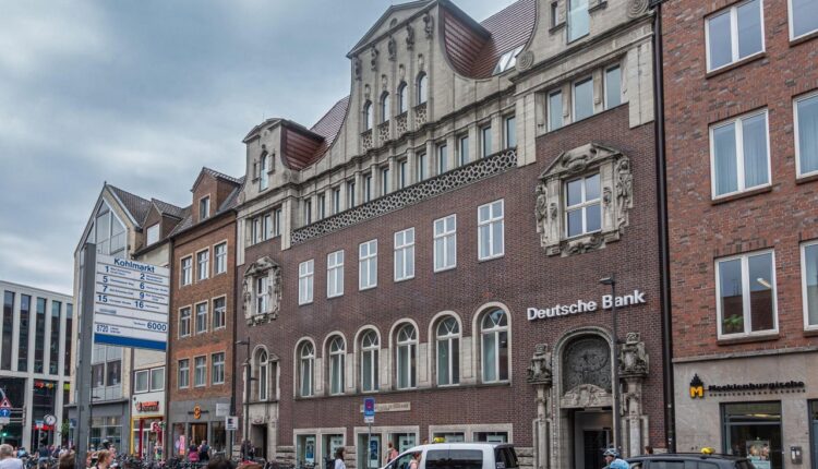 Złoto dla zuchwałych: świąteczny skok na bank, zniknęły złoto, diamenty, miliony w gotówce