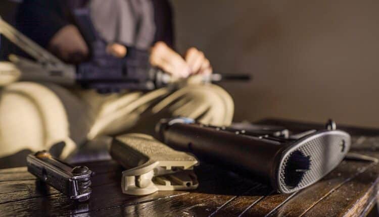 Smith & Wesson: korzystne dla firmy doniesienia powodują.. spadki jej akcji