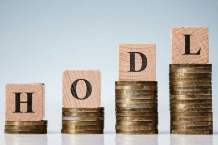 HODL: Co to znaczy? Czy warto HODLować krypto?