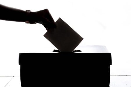 Kto wygra wybory prezydenckie w Polsce? Niespodzianka na podium