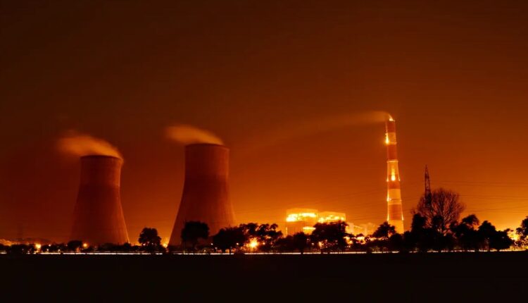 Chiny: sto reaktorów, kolejne w drodze. Elektrownie jądrowe zasilają ambicje Pekinu