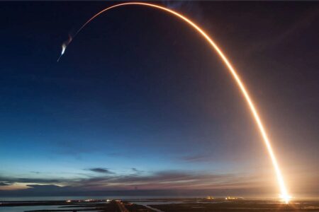 SpaceX: 100 miliardów w miesiąc. Wystrzałowy wzrost wartości, firma rozważa ofertę na akcje
