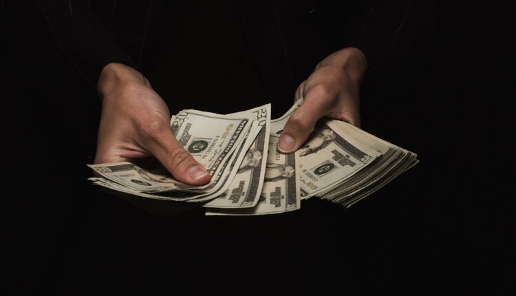 Znana giełda rozpoczyna wypłatę środków. Ponad 1,2 miliarda dolarów ma trafić do klientów!