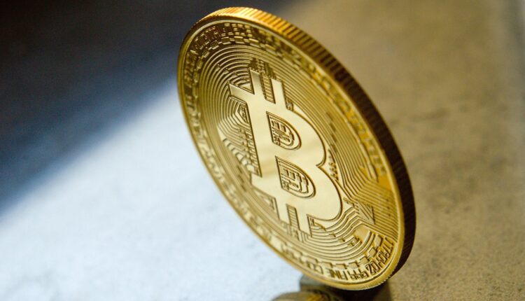 Bitcoin czeka nagły skok kursu! Wszystko z powodu malejącej podaży!
