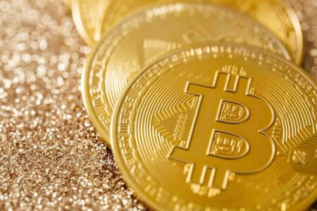 Wymieniam złoto na Bitcoina. Ile tego wyjdzie przy dzisiejszych cenach?