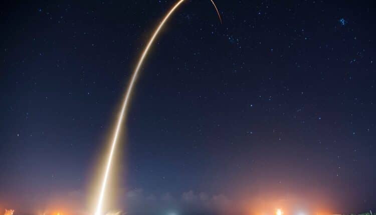 Uwaga! Dzisiaj też mogą spadać fragmenty rakiety SpaceX. Państwo tego nie kontroluje – komunikaty trafiają na nieaktualne maile…