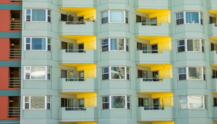 Co z cenami mieszkań w 2025 roku? PKO BP stawia sprawę jasno: to czas kupującego