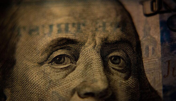 Firmy kryptowalutowe wydały 134 mln USD na wybory w USA – czy kupują wpływy polityczne?