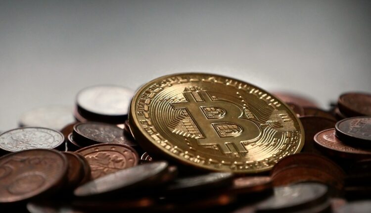 Strategiczna rezerwa Bitcoin w USA to „historyczny moment” – twierdzi analityk!