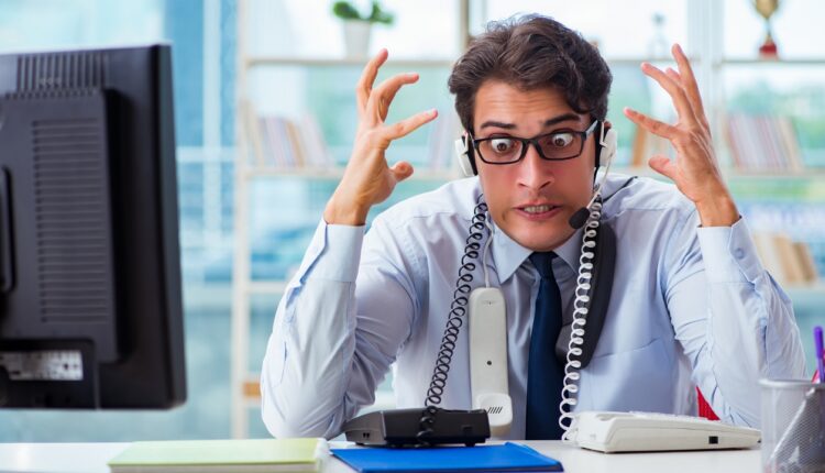 Rewolucja w call center? Charakterystyczny głos pracowników z Indii odejdzie w niebyt