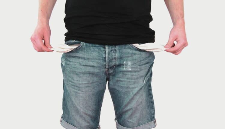 Zadłużenie ciągnie nas na dno. Alarmujący raport o stanie naszych finansów