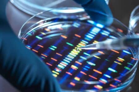 DNA milionów ludzi na sprzedaż. Firma spłaci wierzycieli – poufnymi danymi swoich klientów