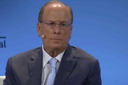 Larry Fink: 'Bitcoin zdetronizuje dolara’. BlackRock stawia na megacykl kryptowalut?