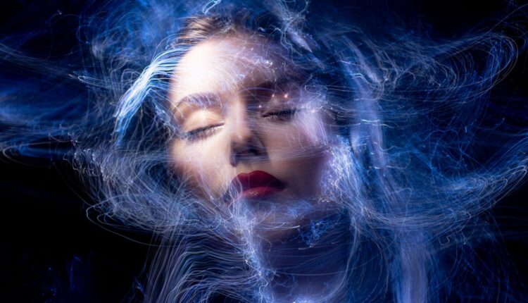 Ketamina – złotym środkiem na kreatywność, czyli korporacyjny coaching A.D. 2025