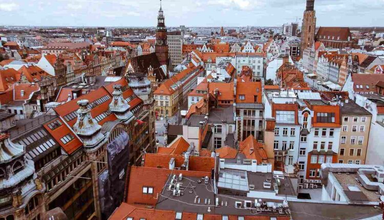 Były prezydent Wrocławia pomógł stworzyć bańkę spekulacyjną? Teraz się tym chwali! „Ciągłe okładanie deweloperów pejczem jest niestosowne”