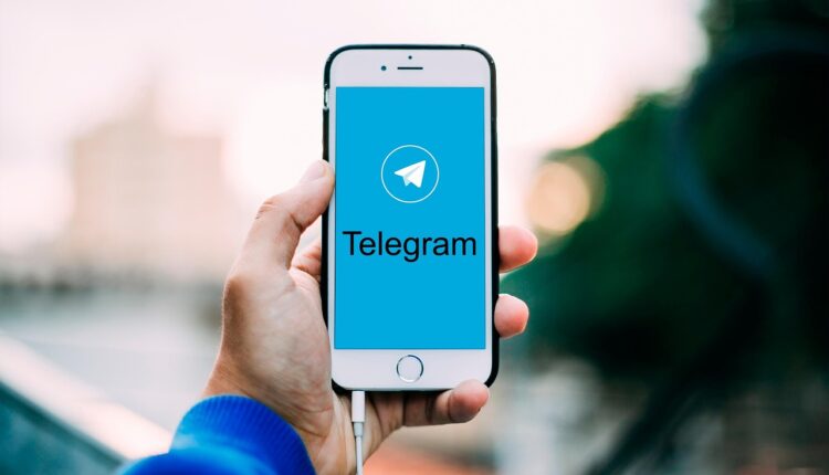 Telegram Mini App z milionami użytkowników migruje na Solanę! Czy to uratuje kurs?