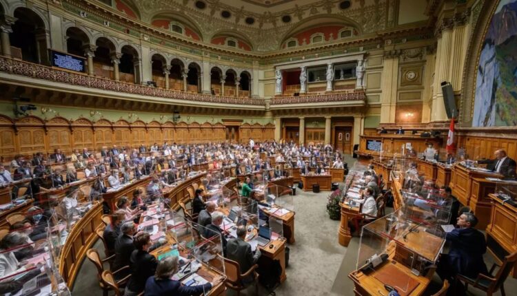 Gotówka pod ochroną w zagłębiu banków i finansów. Przegłosowano projekt