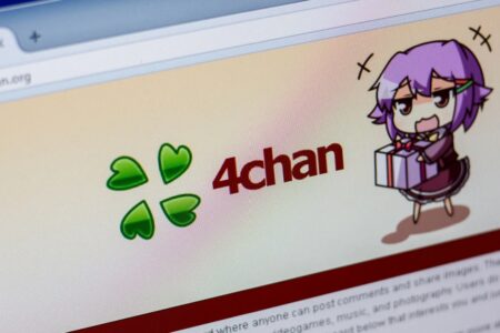 Atak hakerski na 4chan, wyciekły wrażliwe dane. Koniec „najdalszego zakątka Internetu”?