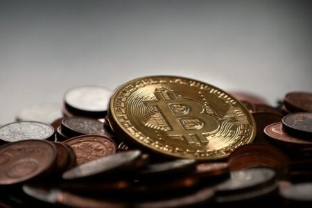 Taryfy Trumpa duszą amerykańskich górników Bitcoin! Czy to koniec miningu?