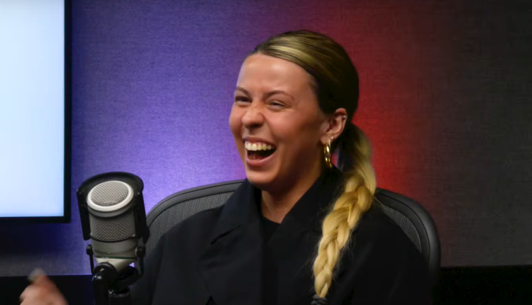 Dziewczyna od krypto afery powraca. Pamiętacie Hawk Tuah Girl?