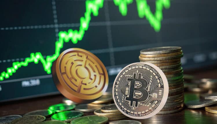 Bitcoin może dalej rosnąć po przebiciu rekordowych poziomów — dlaczego?
