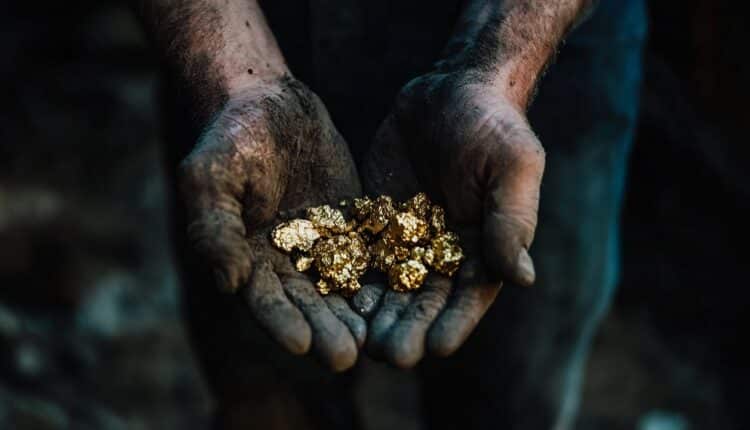 Birma pełna jest przypadków rzemieślniczego wydobycia złota