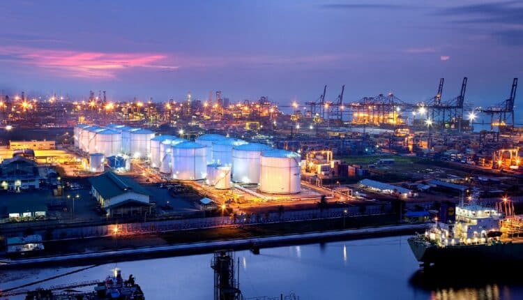 Łapówki warte 17 miliardów dolarów? Afera korupcyjna w energetycznych spółkach skarbu państwa. Przekręt stulecia?