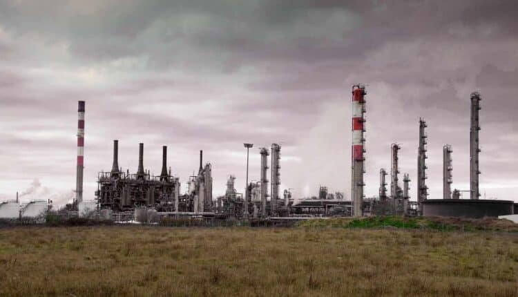 Fala zamknięć, o której nikt nie mówi. Kryzys narasta, a Zielony Ład wykańcza kolejne zakłady