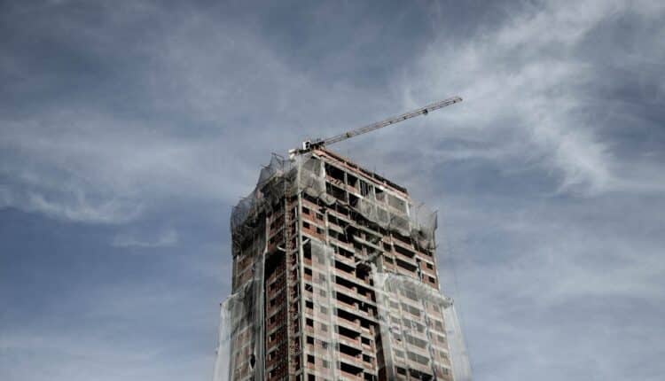 Wielka afera na rynku deweloperskim zatacza coraz szersze kręgi. Ludzie mogli w niej stracić 3 mld zł.