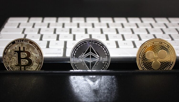 Napływy do ETF-ów XRP przekraczają 756 mln USD — eksperci wskazują co się teraz stanie z kursem