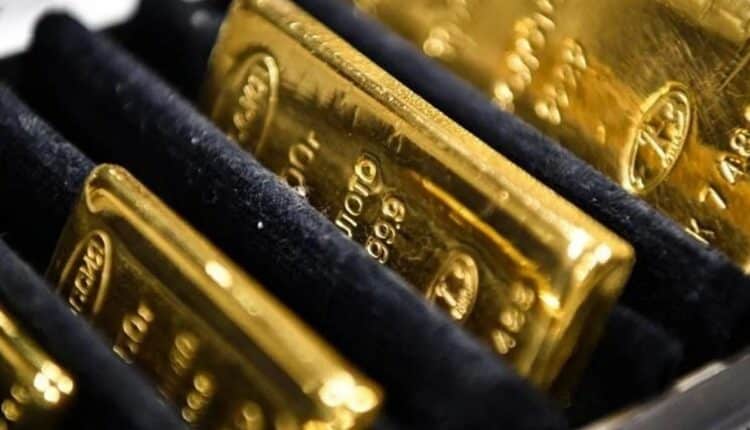 Nowe utrudnienia w wywozie złota dla jego posiadaczy. Państwo chce trzymać metal pod swoją kontrolą