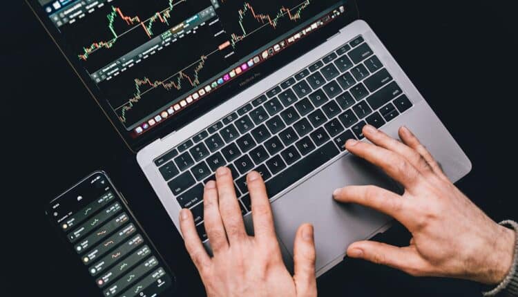 Notowania tej spółki wzrosły o ponad 250 proc. To nie koniec! Analitycy radzą kupować akcje. Kurs może wystrzelić