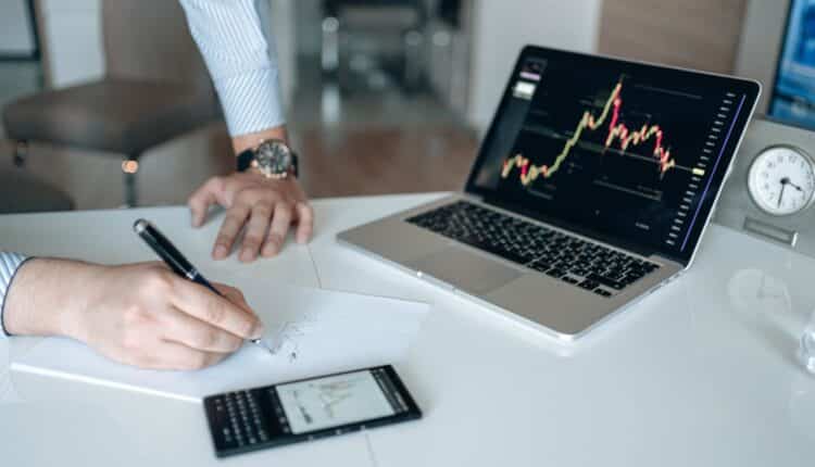 Świetne wieści dla akcjonariuszy spółki z GPW – niebawem solidnie zarobią. Dobry czas na inwestycję?