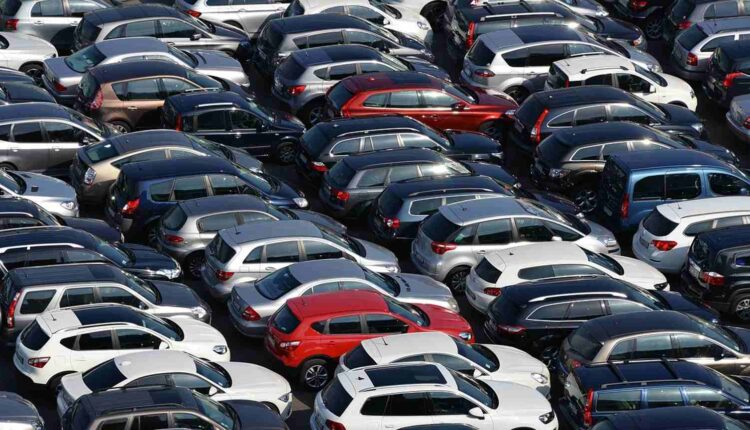 Chińskie samochody biją rekordy sprzedaży. Europejska motoryzacja skazana na porażkę?