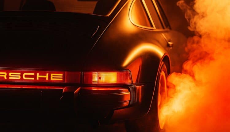 Koniec elektrycznej rewolucji? Kultowa marka samochodów rzuca wszystko i… wraca do benzyny