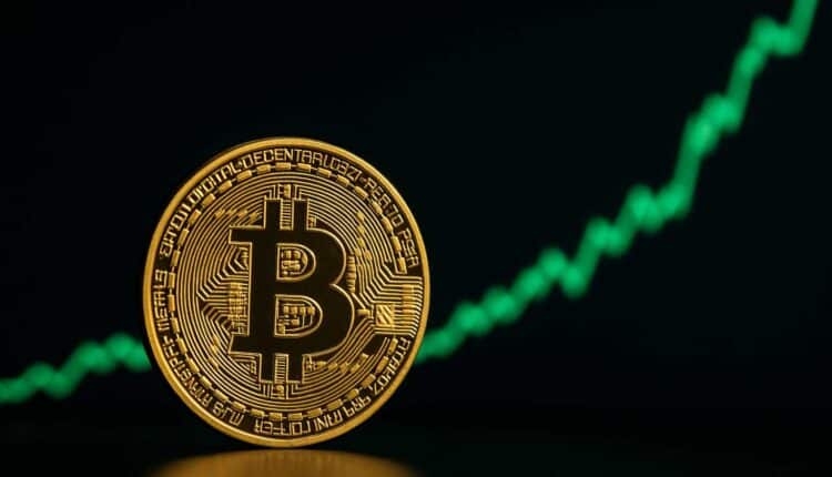 Arthur Hayes przekonuje: „Bitcoin osiągnął dno”