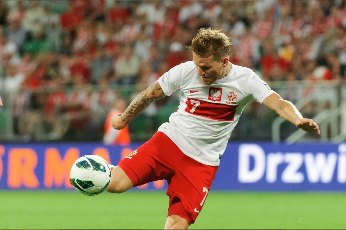 Polak robi furorę w Bundeslidze! „Farbowany lis” wrócił i zawstydza krytyków