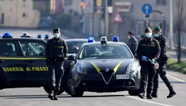 Podatkowy rabunek prywatnego złota? Rząd chce zatkać dziurę w budżecie oszczędnościami mieszkańców